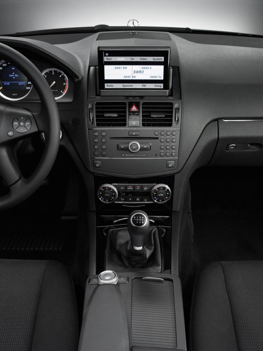  Mercedes-Benz C-Class 2007 года  (фото 161 из 413)